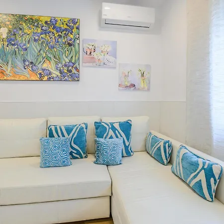 Hébergement de vacances 2 Bedroom Lovely In