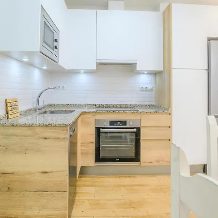 Hébergement de vacances 2 Bedroom Lovely In *
