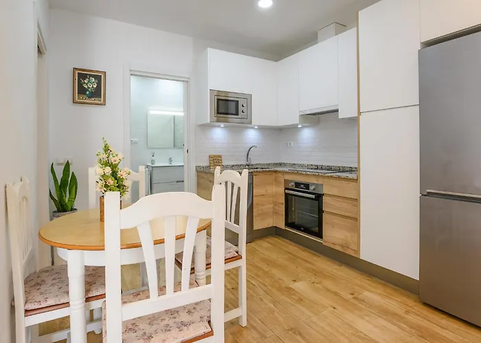 2 Bedroom Lovely In *