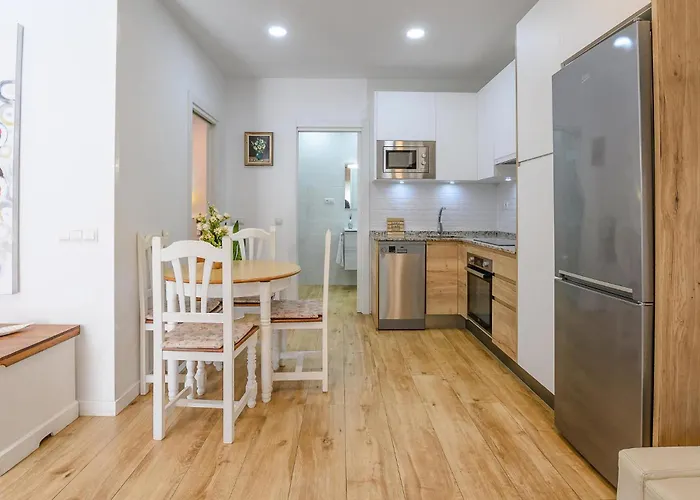 Hébergement de vacances 2 Bedroom Lovely In