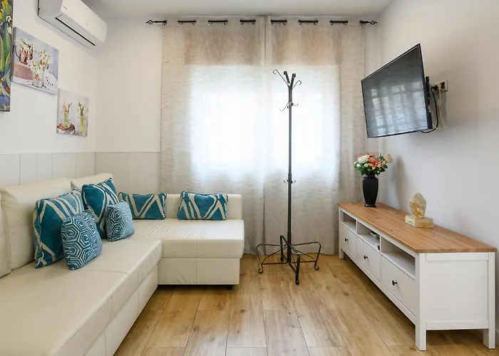 2 Bedroom Lovely In